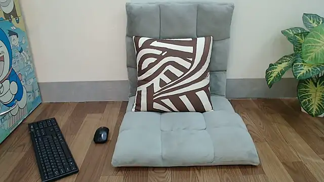 Snapshot of Linn_97 chatting on February 7, 2026, 8:06 pm Linn 97 online show from February 7, 2026, 8:06 pm