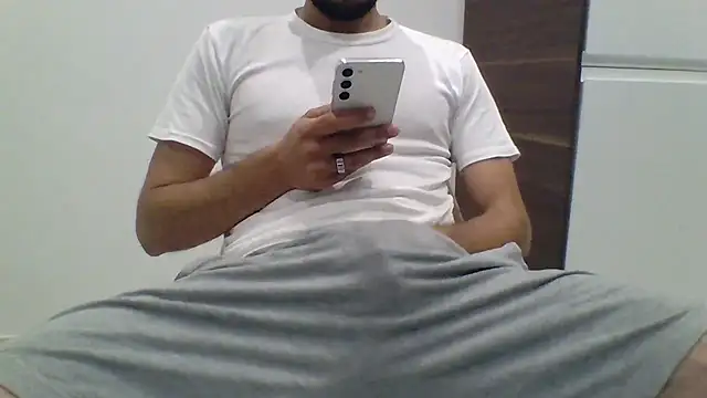 stepmarto3 online show from September 17, 2025, 8:44 pm