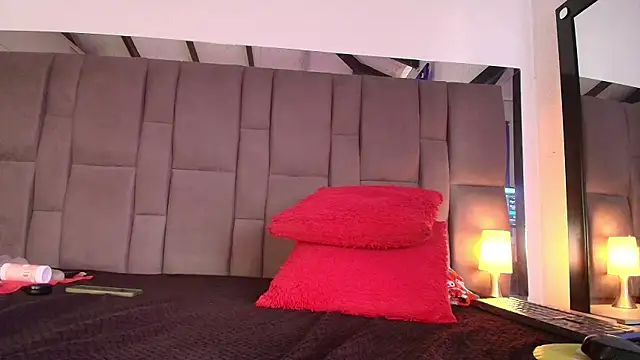 SELENA BIGBOOBS online show from May 12, 2026, 2:12 pm