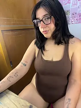 Snapshot of agoosvokk chatting on March 1, 2026, 9:15 pm agoosvokk online show from March 1, 2026, 9:15 pm