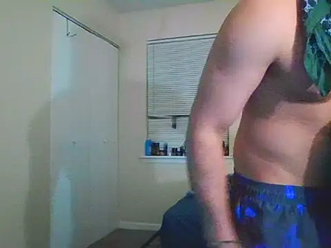 Snapshot of yovngBabyG4 chatting on December 28, 2024, 2:43 am yovngBabyG4 online show from December 28, 2024, 2:43 am