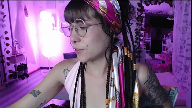 Snapshot of Hellen_dumont chatting on July 26, 2026, 2:18 am Hellen dumont online show from July 26, 2026, 2:18 am