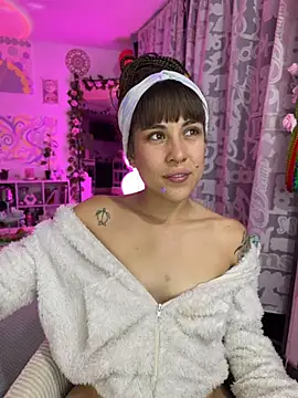 Snapshot of Hellen_dumont chatting on July 14, 2026, 2:05 am Hellen dumont online show from July 14, 2026, 2:05 am