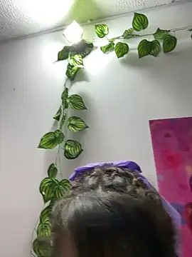 Snapshot of Hellen_dumont chatting on June 13, 2026, 11:24 pm Hellen dumont online show from June 13, 2026, 11:24 pm