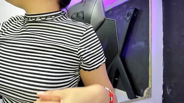 DarlingBDSM  online show from December 17, 2025, 3:50 pm