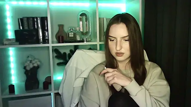 X Alisa online show from January 18, 2026, 8:01 pm