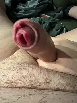 Snapshot of henes188 chatting on March 2, 2026, 9:44 pm henes188 online show from March 2, 2026, 9:44 pm