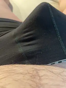 Snapshot of henes188 chatting on December 7, 2024, 2:08 pm henes188 online show from December 7, 2024, 2:08 pm