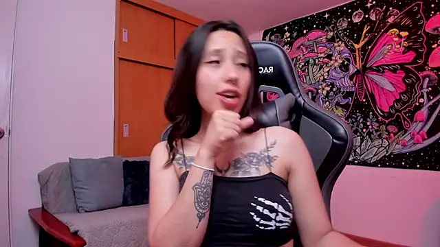 Snapshot of aciddollhell chatting on February 21, 2026, 1:51 am aciddollhell online show from February 21, 2026, 1:51 am