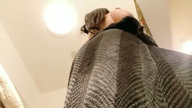 Snapshot of xxxYUKARIxxx chatting on March 3, 2025, 8:41 am xxxYUKARIxxx online show from March 3, 2025, 8:41 am