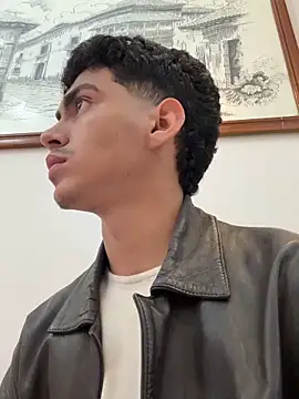 Snapshot of WildLogan chatting on February 12, 2026, 7:46 pm WildLogan online show from February 12, 2026, 7:46 pm