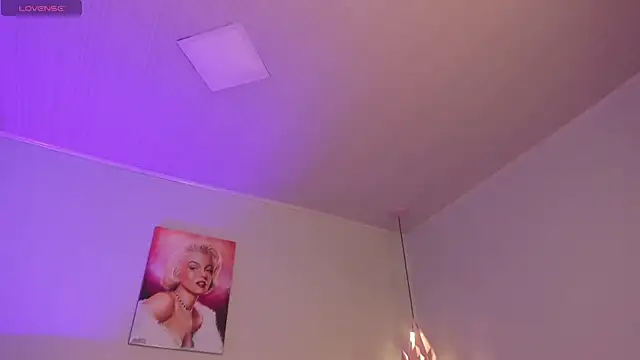 ScarletGV online show from March 16, 2026, 5:15 am