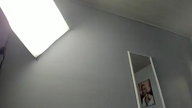 ScarletGV online show from June 27, 2026, 3:34 am