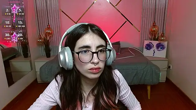 Snapshot of LenaRoses chatting on February 26, 2026, 8:53 pm LenaRoses online show from February 26, 2026, 8:53 pm