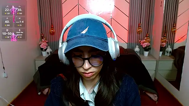 Snapshot of LenaRoses chatting on March 31, 2026, 9:17 pm LenaRoses online show from March 31, 2026, 9:17 pm