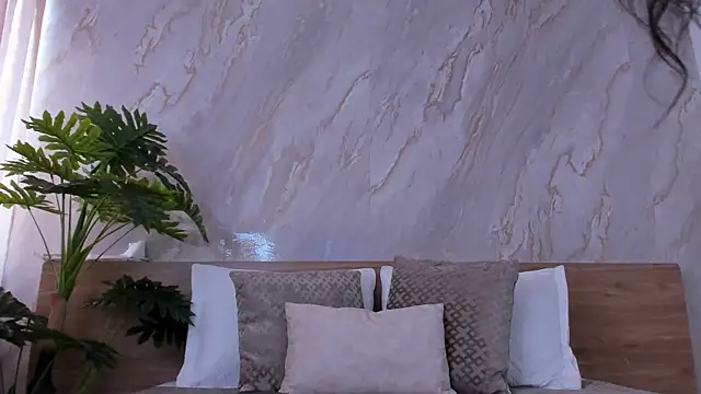 alice greco online show from November 21, 2025, 7:13 pm