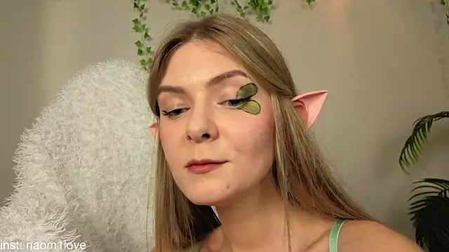 Snapshot of Naomi_Girly chatting on November 5, 2025, 3:04 pm Naomi Girly online show from November 5, 2025, 3:04 pm