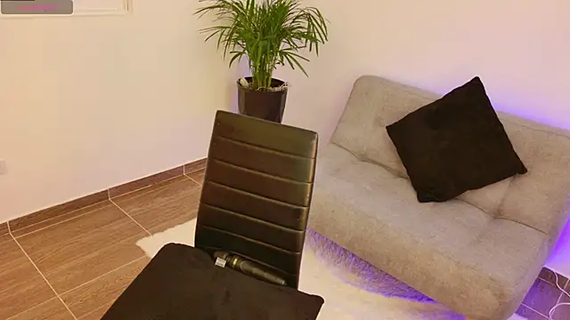 michele watson online show from March 18, 2025, 8:37 pm