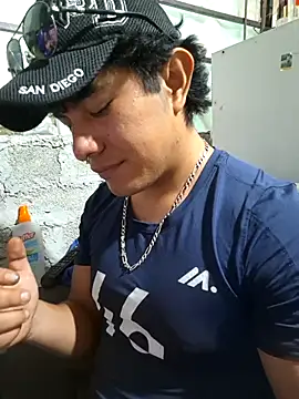 GusssHOT online show from October 9, 2025, 8:53 pm