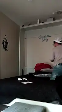 Snapshot of lRainbowBoy chatting on April 3, 2026, 8:48 pm lRainbowBoy online show from April 3, 2026, 8:48 pm