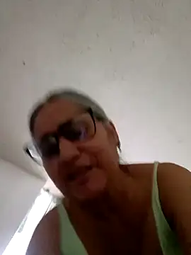 Snapshot of _candi chatting on April 9, 2026, 1:39 pm candi online show from April 9, 2026, 1:39 pm