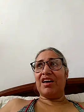 Snapshot of _candi chatting on March 4, 2026, 2:14 pm candi online show from March 4, 2026, 2:14 pm
