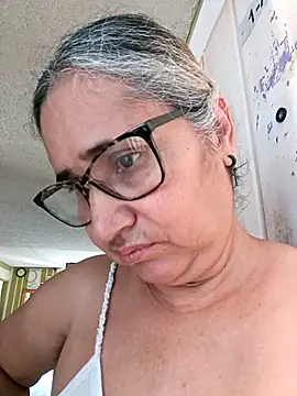 Snapshot of _candi chatting on April 11, 2026, 1:59 pm candi online show from April 11, 2026, 1:59 pm