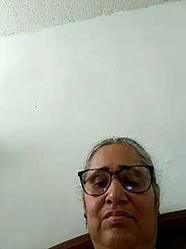 Snapshot of _candi chatting on April 10, 2026, 6:04 pm candi online show from April 10, 2026, 6:04 pm