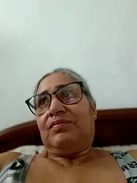 Snapshot of _candi chatting on April 7, 2026, 3:36 pm candi online show from April 7, 2026, 3:36 pm