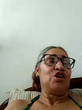 Snapshot of _candi chatting on April 15, 2026, 6:56 pm candi online show from April 15, 2026, 6:56 pm