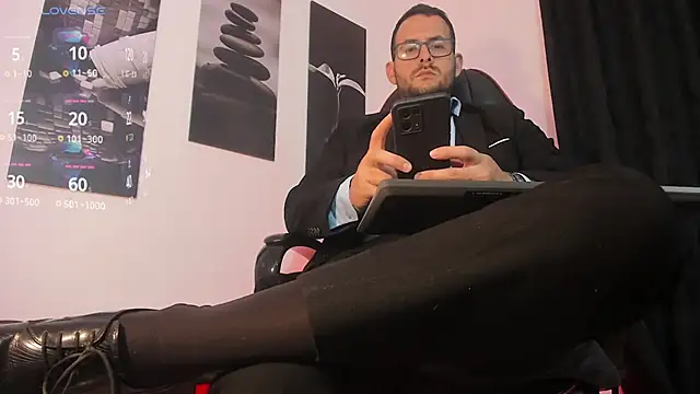 Jerry hot1 online show from February 12, 2026, 2:06 pm