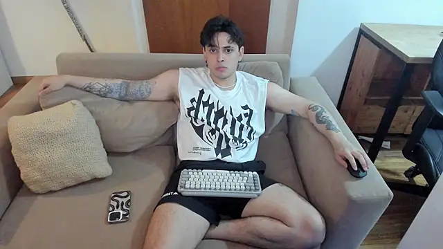 Markuss b online show from February 5, 2025, 1:04 am