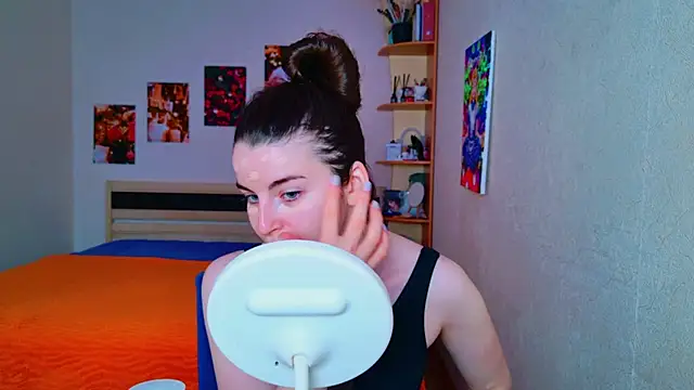 Snapshot of Miss_Arwen chatting on March 6, 2025, 4:30 am Miss Arwen online show from March 6, 2025, 4:30 am