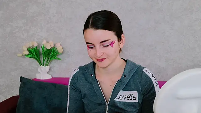 Snapshot of Miss_Arwen chatting on September 30, 2025, 4:18 am Miss Arwen online show from September 30, 2025, 4:18 am