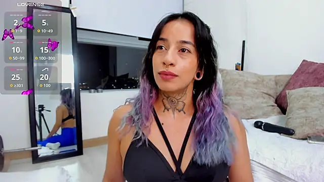 quimeralady online show from September 18, 2025, 3:31 am