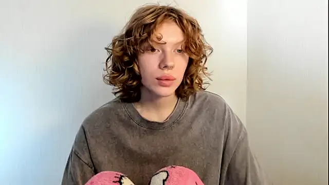 StellaDavis online show from October 24, 2025, 8:02 am