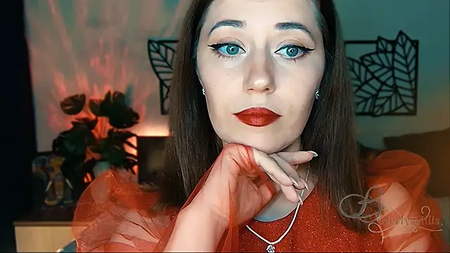 MissBeverlyMills online show from January 18, 2025, 10:28 pm