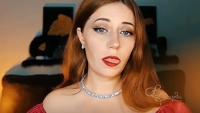 MissBeverlyMills online show from September 30, 2025, 10:49 pm