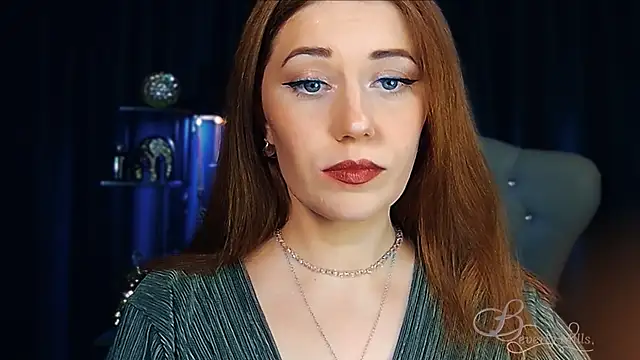 Snapshot of MissBeverlyMills chatting on April 4, 2026, 5:41 pm MissBeverlyMills online show from April 4, 2026, 5:41 pm