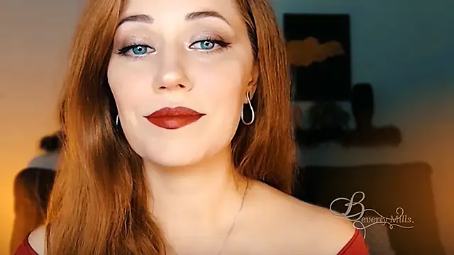 MissBeverlyMills online show from October 2, 2025, 2:04 am