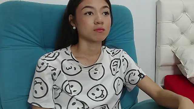 hantonella  online show from December 27, 2024, 3:04 pm