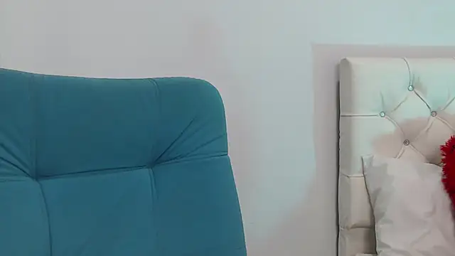 hantonella  online show from January 24, 2025, 3:55 pm