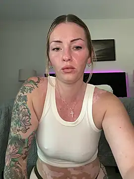 MaggieMayI89 online show from July 28, 2026, 6:20 pm