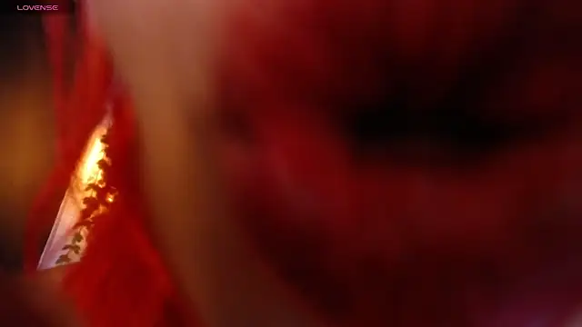 Snapshot of _poison_sweet chatting on December 5, 2024, 8:49 pm poison sweet online show from December 5, 2024, 8:49 pm