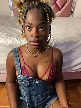 Snapshot of Tamara_Lubezkii chatting on February 23, 2025, 5:29 pm Tamara Lubezkii online show from February 23, 2025, 5:29 pm