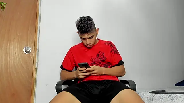 andrew rose  online show from December 18, 2025, 6:23 pm