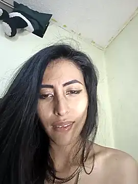 Snapshot of Anahi_cake chatting on February 20, 2025, 4:58 pm Anahi cake online show from February 20, 2025, 4:58 pm