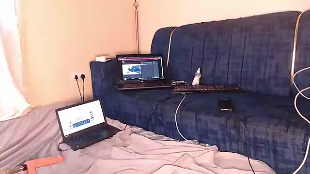 Missthigh online show from September 29, 2025, 10:22 am