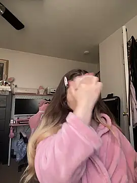 lolypopbubble online show from March 18, 2026, 6:20 pm