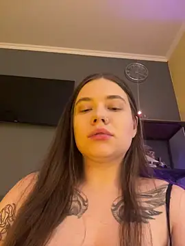 Snapshot of Vikki_toriya chatting on November 27, 2025, 10:43 pm Vikki toriya online show from November 27, 2025, 10:43 pm